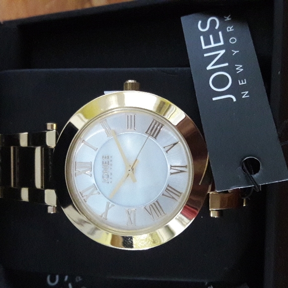 Jones New York Women Signature Watch Adjustable Bracelet Band Mother of Pearl… - Picture 1 of 4